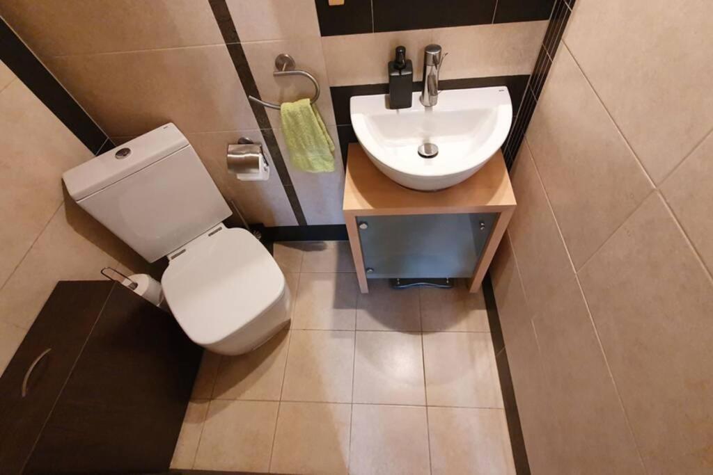 Igenyes 4 Fos Apartman Koezvetlen A Strandnal Apartment Csopak Bagian luar foto